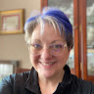 Meet your Posher, Denise